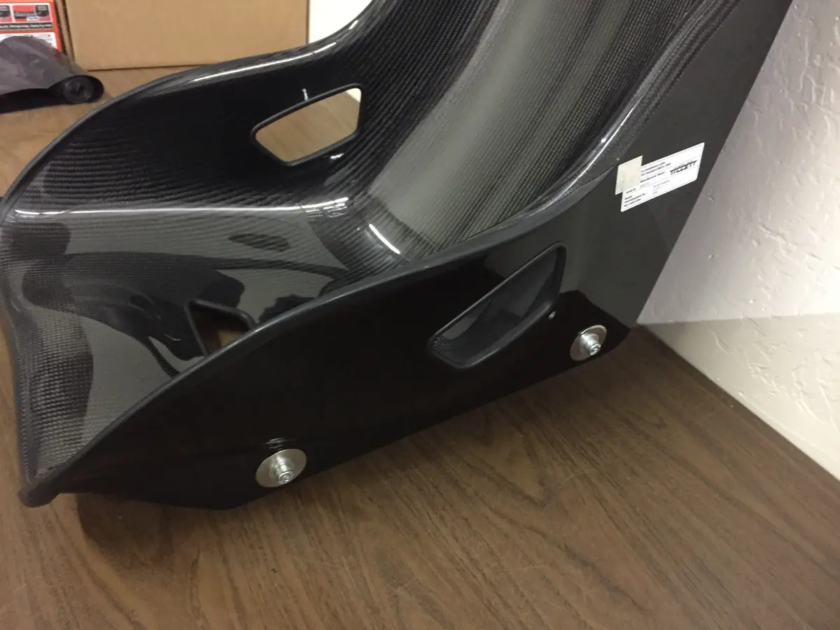 Tillett B6 Screamer Black Grp Race Car Seat Edges Off 1