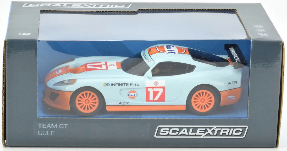 Scalextric "Gulf" Team Gt Lightning 1/32 Scale Slot Car C3840 1