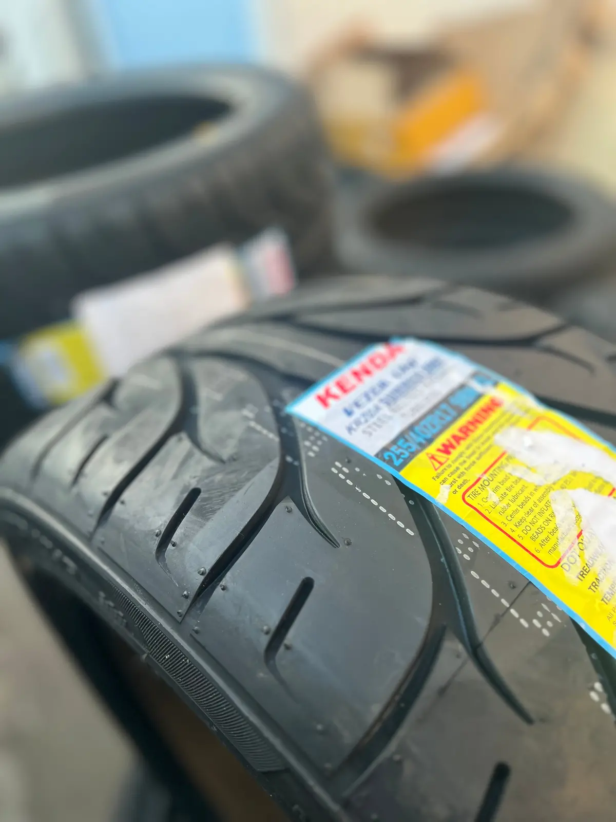 Kenda Vezda Uhp Kr20a (300Tw) 3