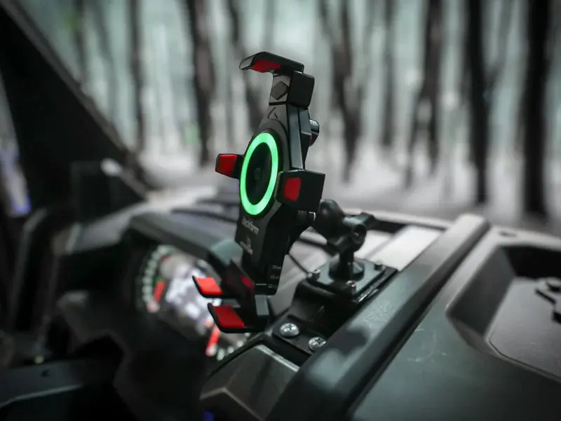 Thumper Fab Xpedition Phone Dash Mount 1