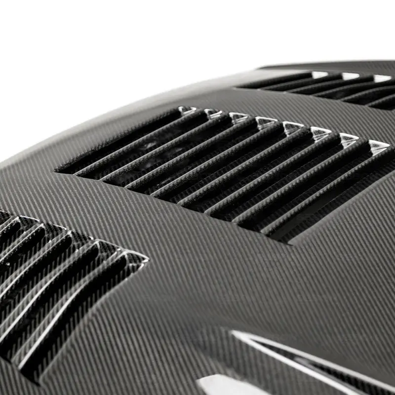 Seibon Gtii-Inspired Carbon Fiber Hood For 2017–2018 Nissan Gt-R R35 1