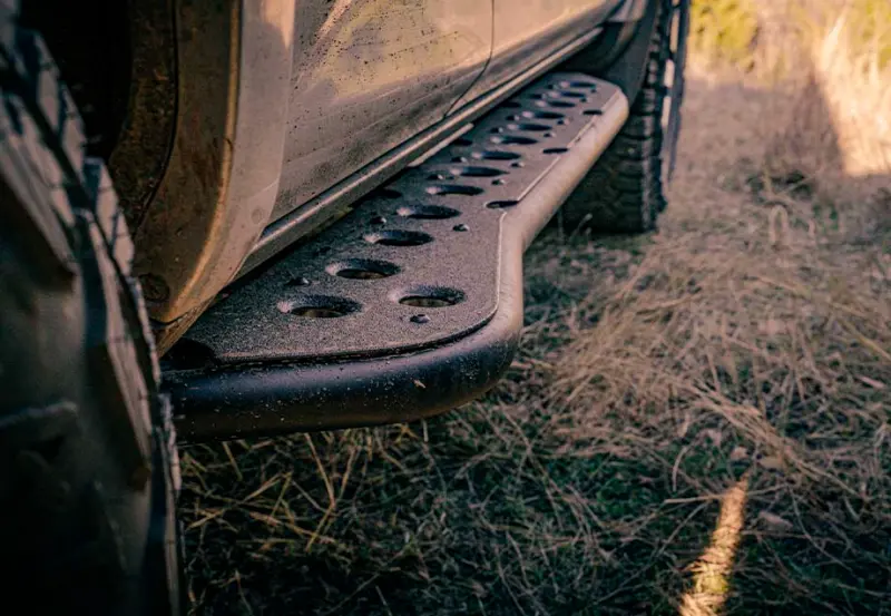 Cali Raised Rock Sliders For 2005–2023 Toyota Tacoma Double Cab Long Bed – Step Edition W/ Kick-Out & Bedliner Compatibility 1